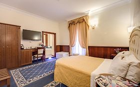 Esedra Inn Rome